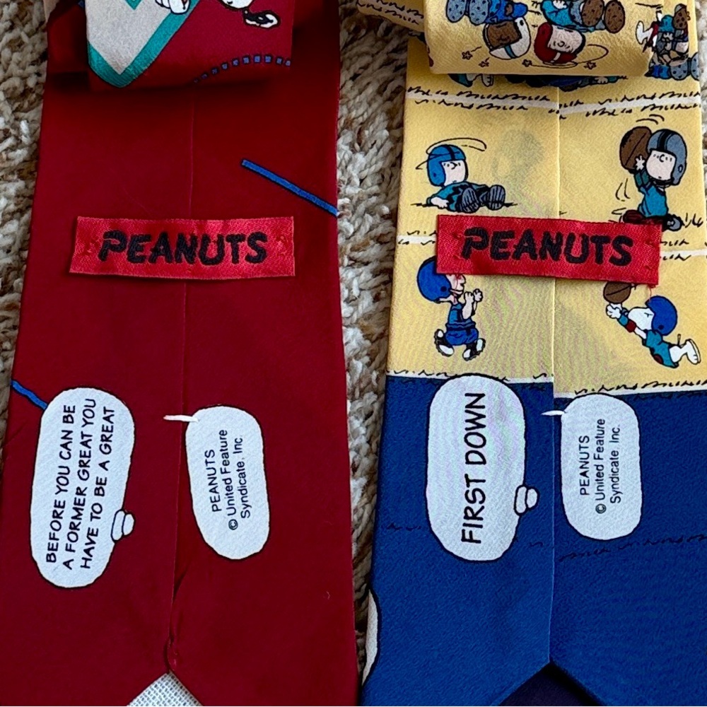 Peanuts Accessories Snoopy Basketball/Soccer Tie - Picture 5 of 5